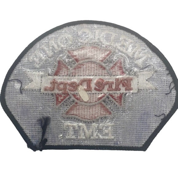 Medic One Fire Department (Washington) EMT Shoulder Patch Embroidered NOS - Picture 4 of 6